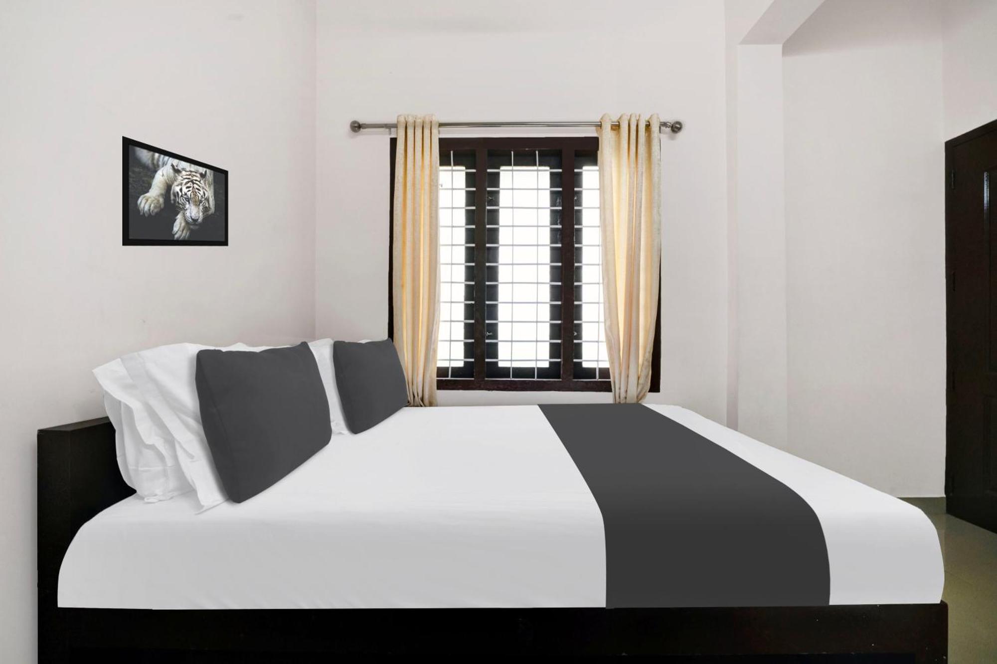 Hotel O Grand Residency Ambalapulai Extérieur photo